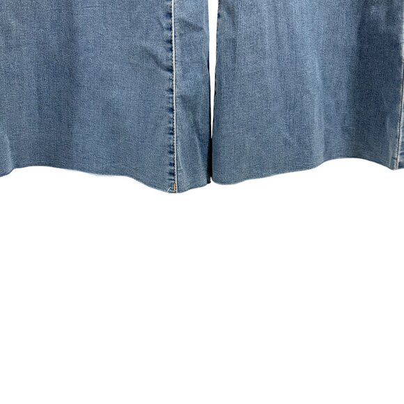 Free People We the Free Youthquake Cropped Flare Stretch Jeans Size 29 NWOT - Picture 2 of 9